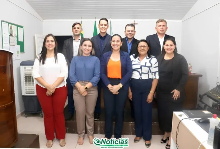 Vereadores discute projeto de lei e aprova dois requerimentos em sessão ordinária